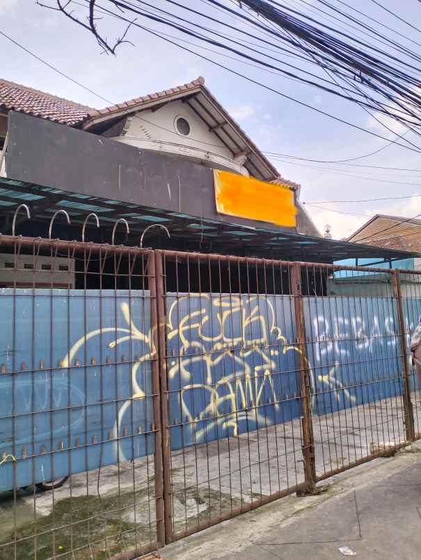 dijual ruko gudang kantor perempatan simpang lampu