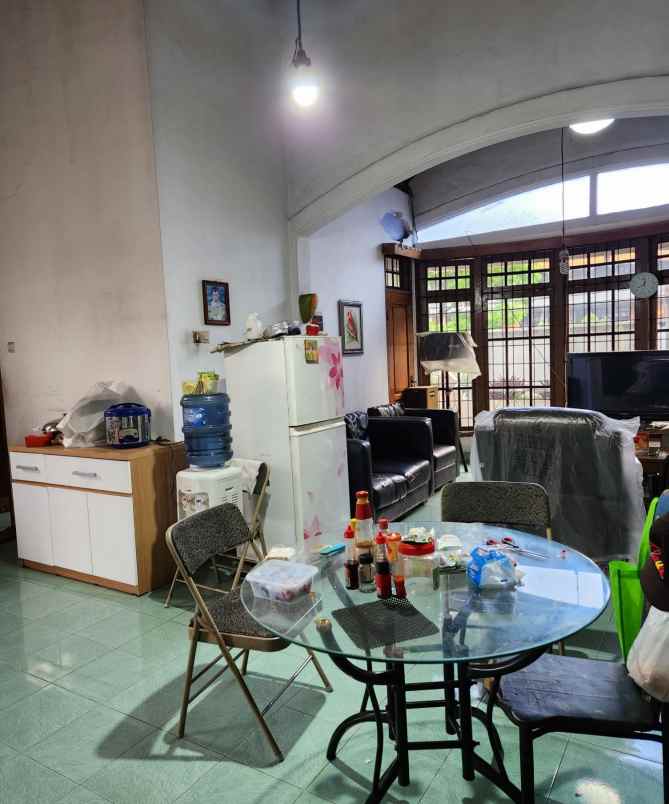 dijual ruko gudang kantor perempatan simpang lampu