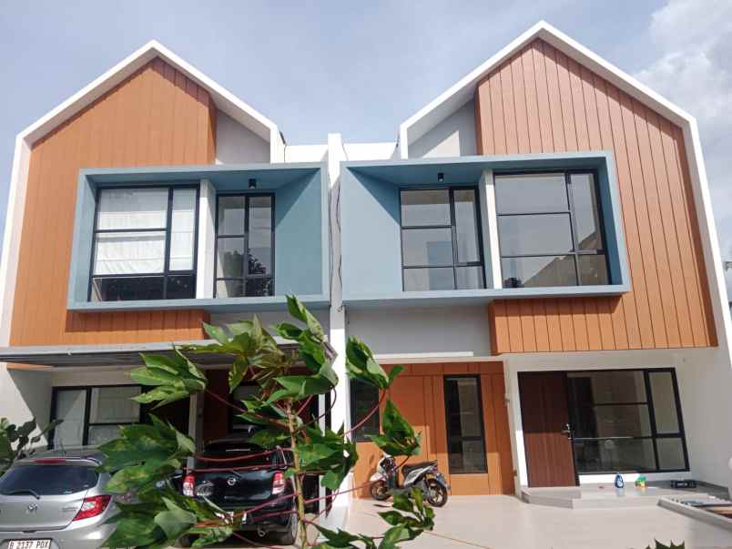 dijual rumah 2 lantai di ciater tangsel