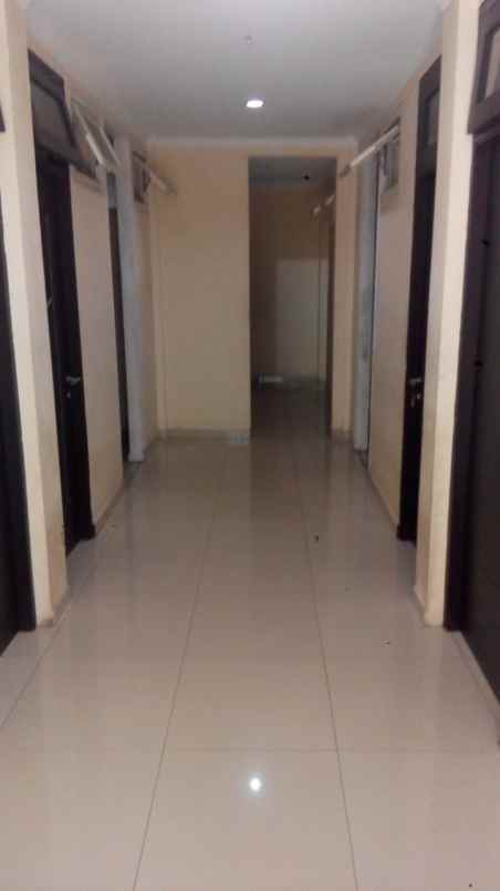 dijual rumah 2 lantai kosongan unit oke kelapa gading