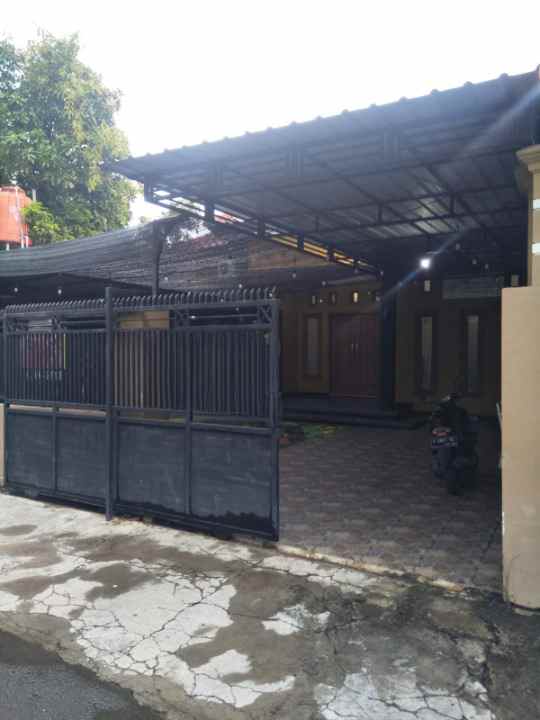 dijual rumah 2 lantai siap huni tuban jawa timur