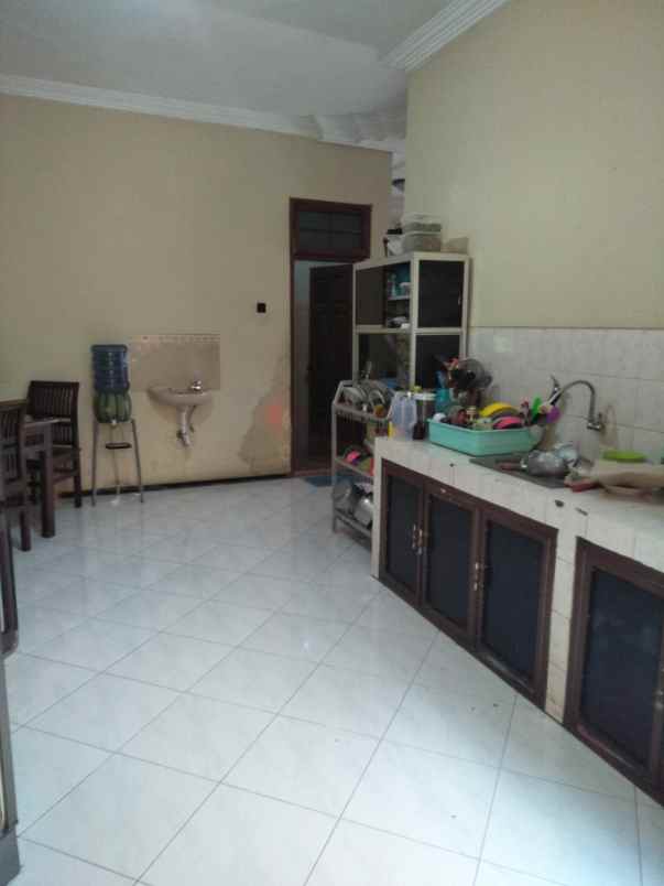 dijual rumah 2 lantai siap huni tuban jawa timur