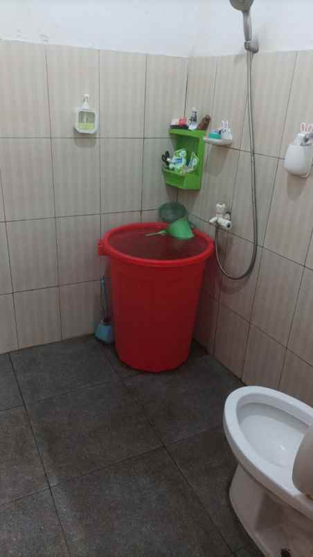 dijual rumah 2lt strategis di sukmajaya depok