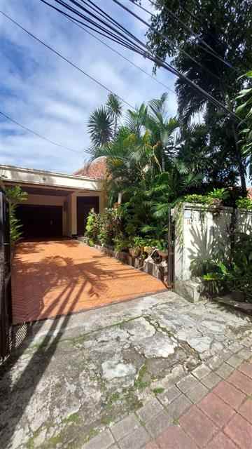 dijual rumah 88 jln raya pejompongan