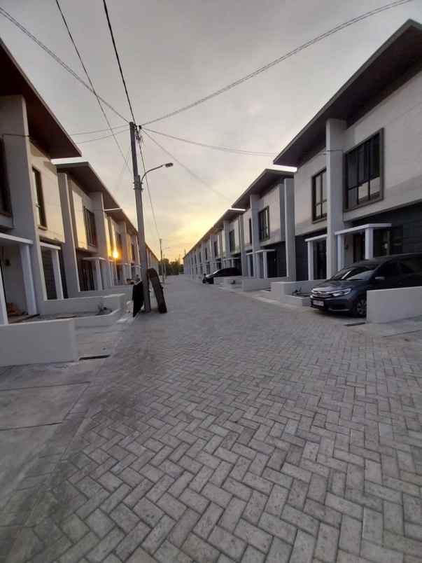 dijual rumah alana regency gunungsari indah