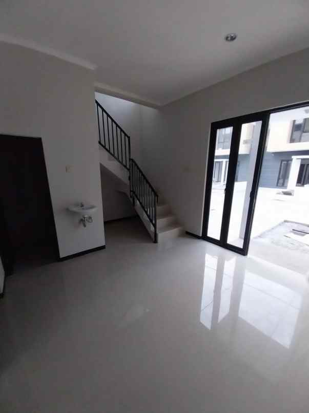 dijual rumah alana regency gunungsari indah