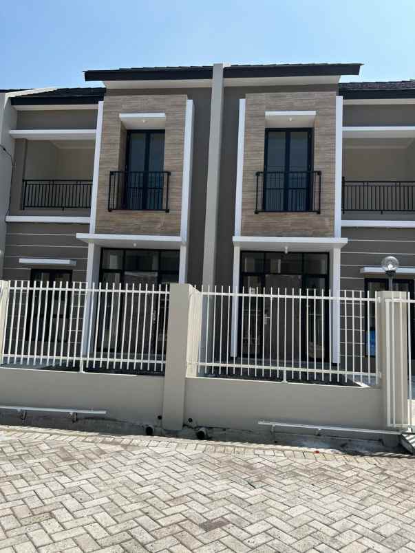 dijual rumah alana regency tambak oso 3