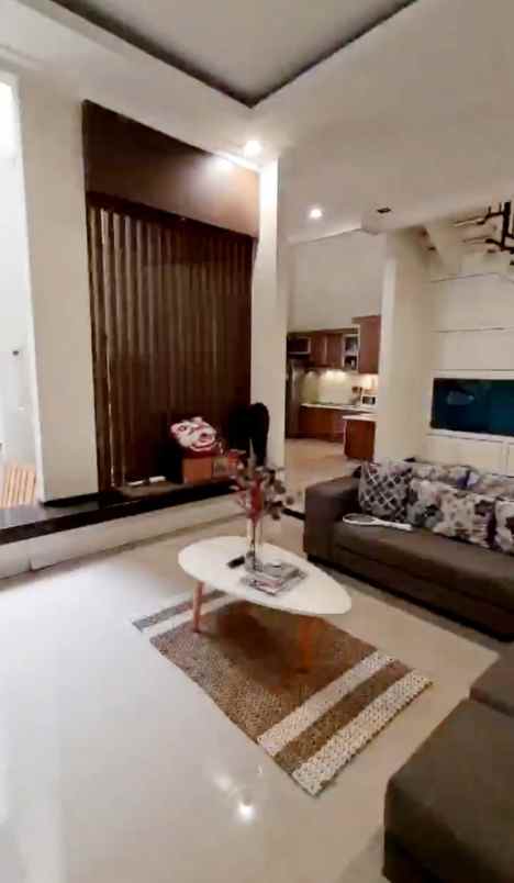 dijual rumah araya 2