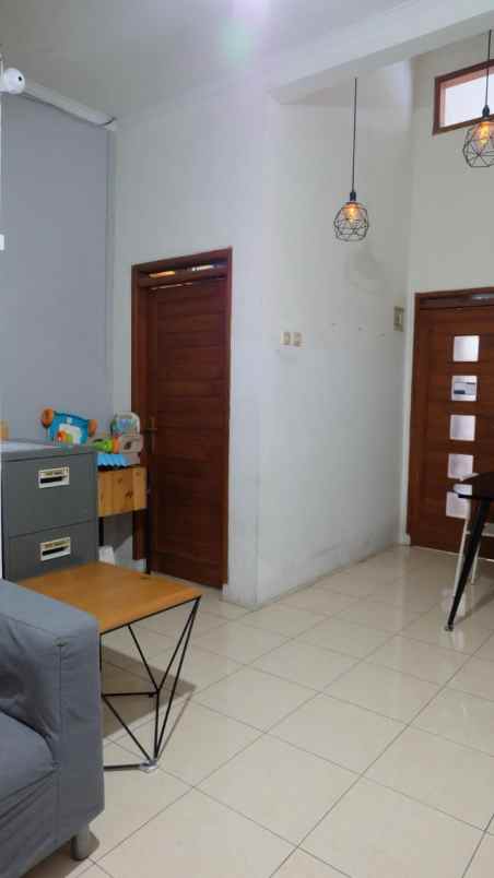 dijual rumah arcamanik