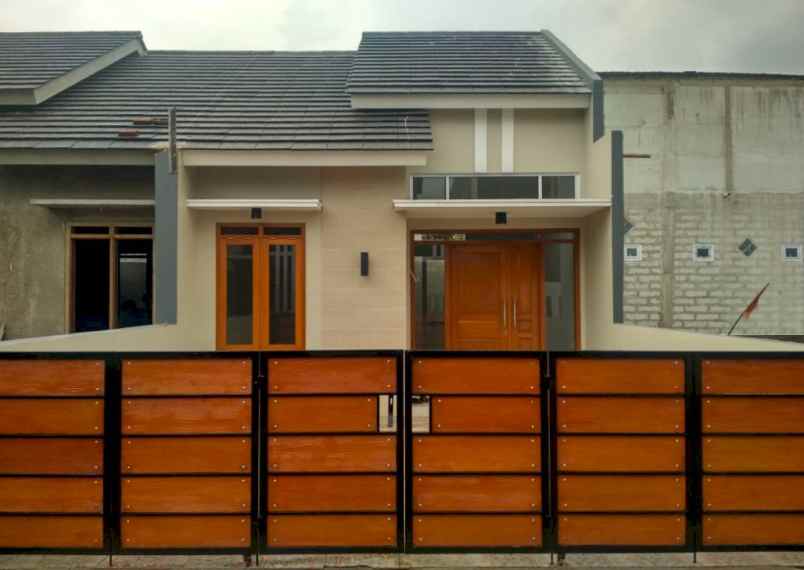 dijual rumah arcamanik