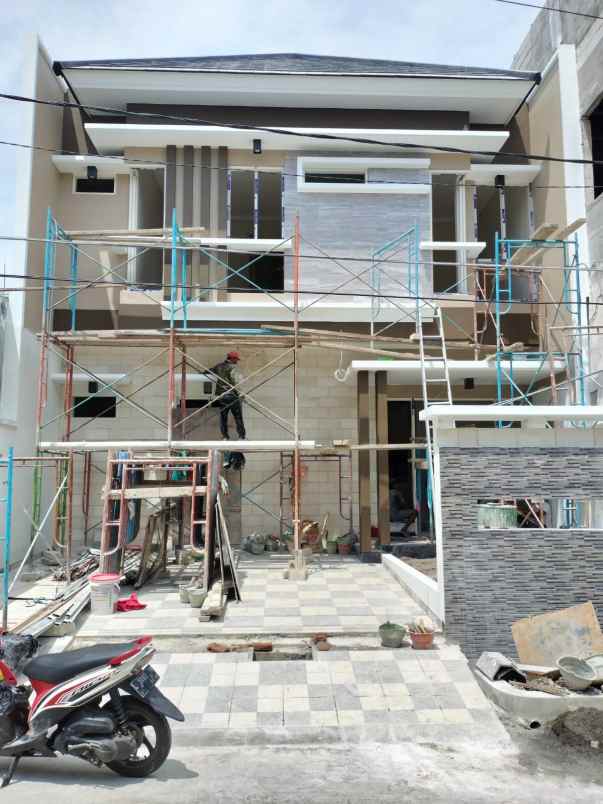 dijual rumah babatan pantai timur