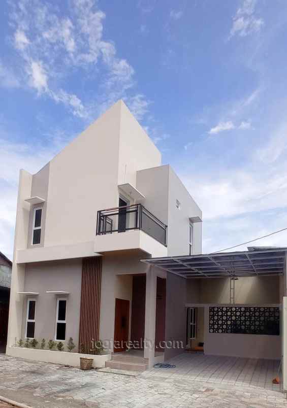 dijual rumah banguntapan bantul jogjakarta