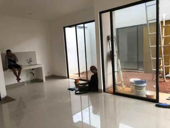 dijual rumah baru hook di shila sawangan