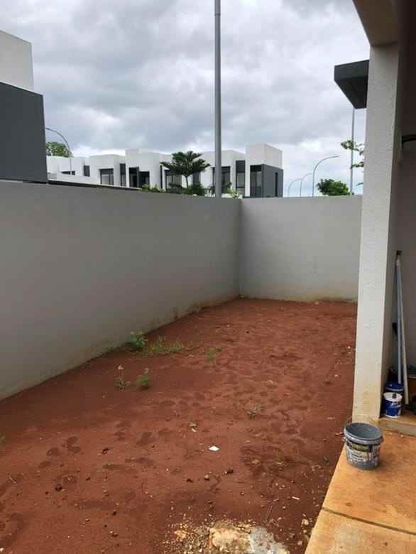 dijual rumah baru hook di shila sawangan