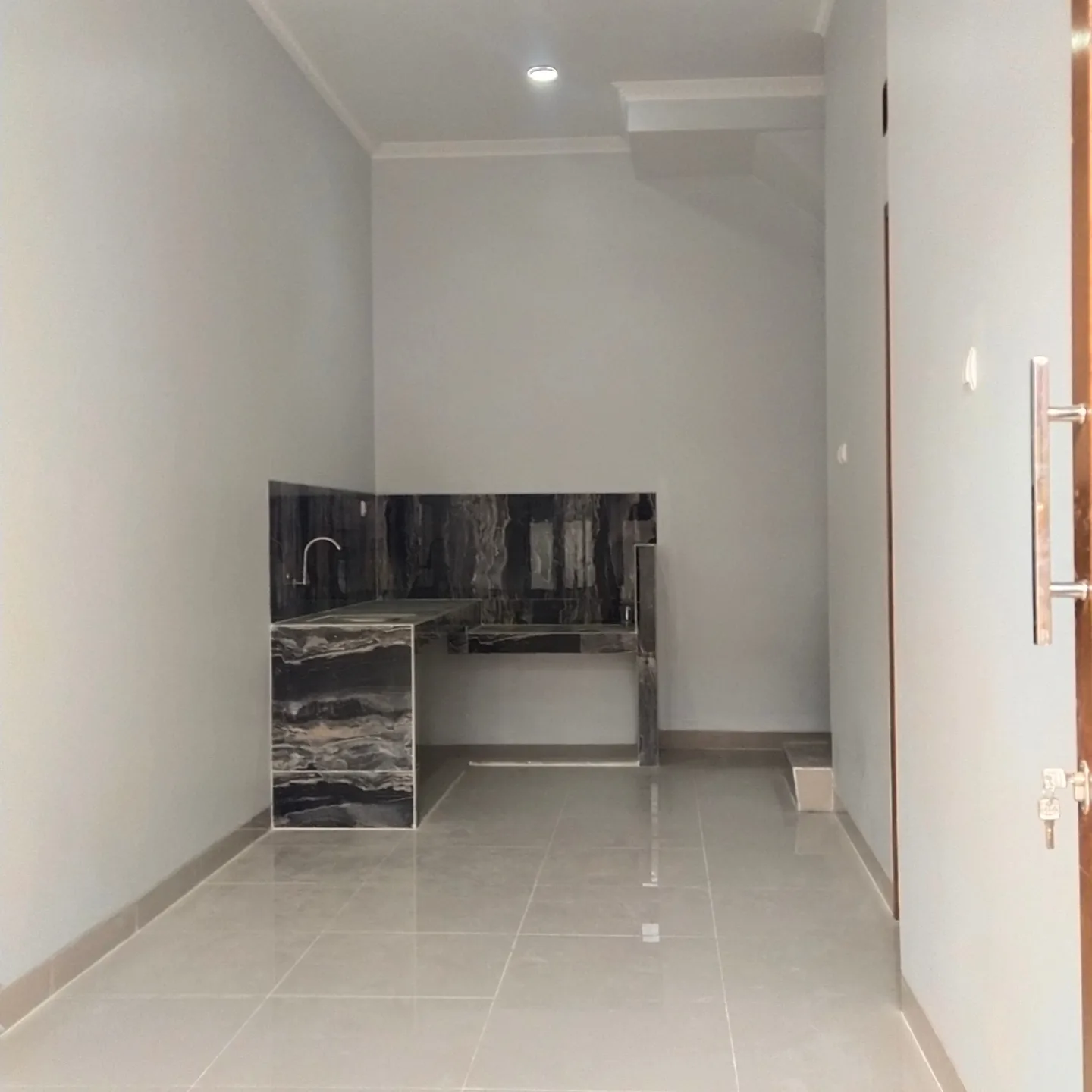 dijual rumah baru poris indah