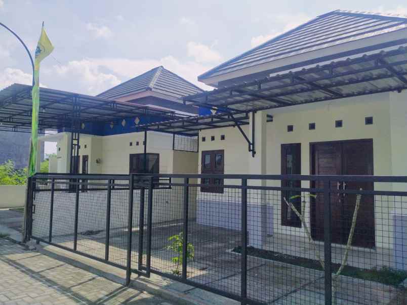 dijual rumah baru siap huni 15 menit ke malioboro