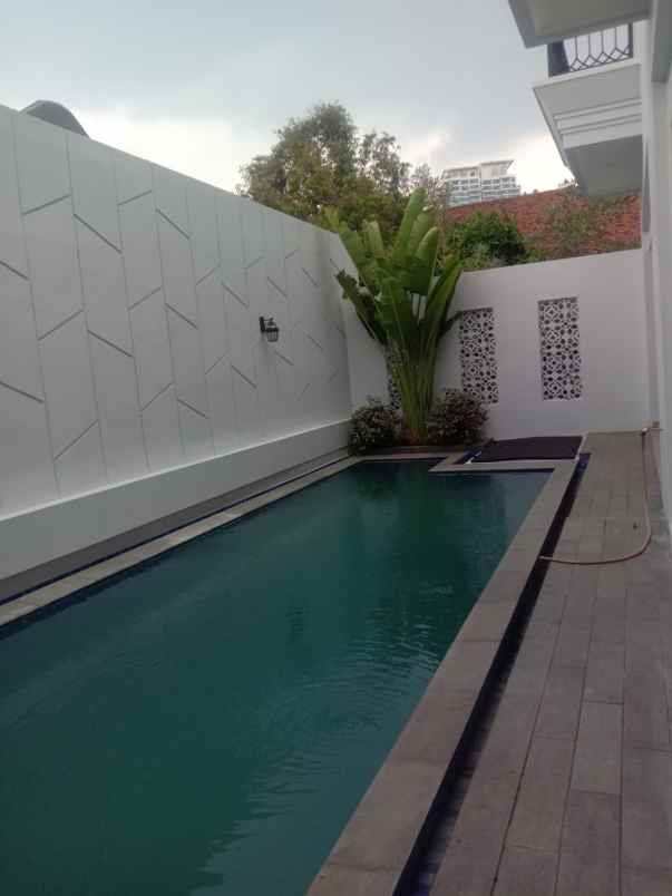 dijual rumah brawijaya