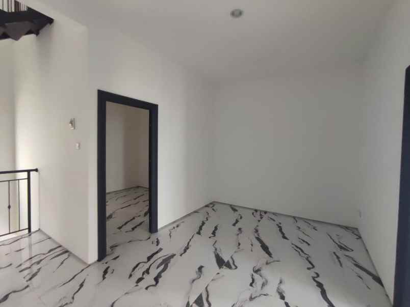 dijual rumah buahbatu