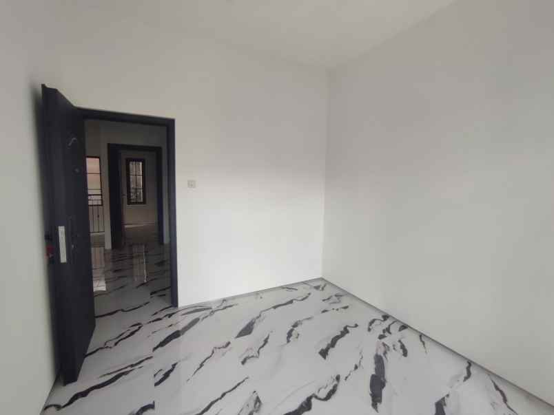 dijual rumah buahbatu