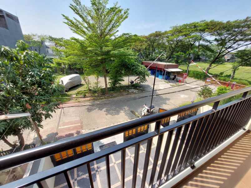 dijual rumah buana asri residence