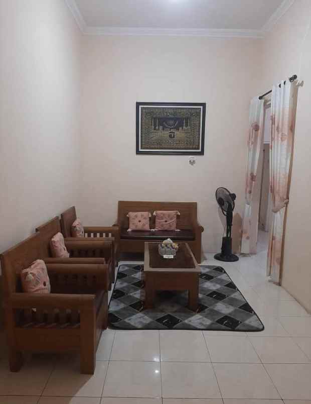 dijual rumah bukit beringin lestari