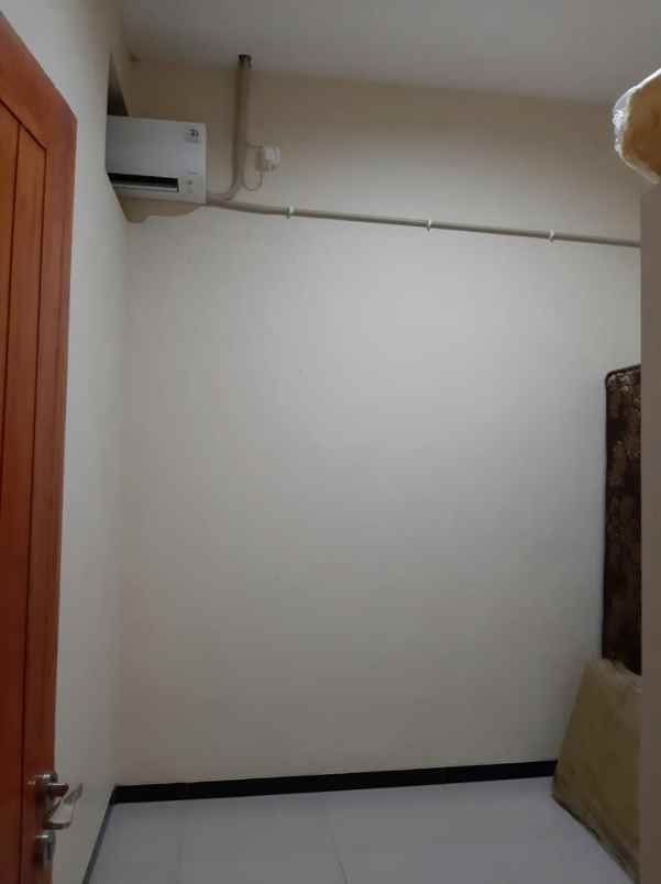 dijual rumah bukit flamboyan