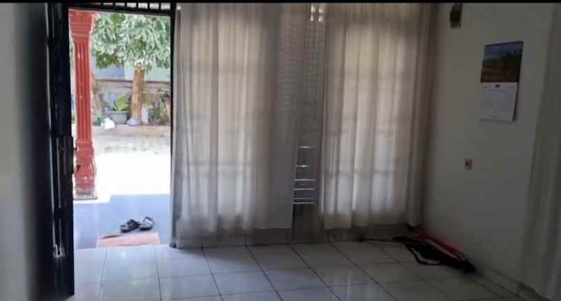 dijual rumah cantik dalam komplek di cimanggis depok