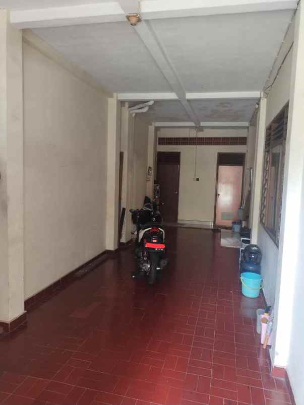 dijual rumah cempaka putih timur