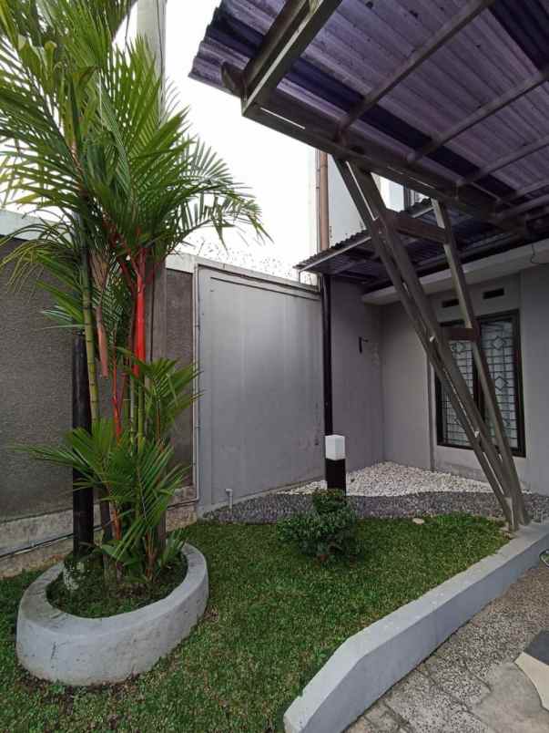 dijual rumah cibabat