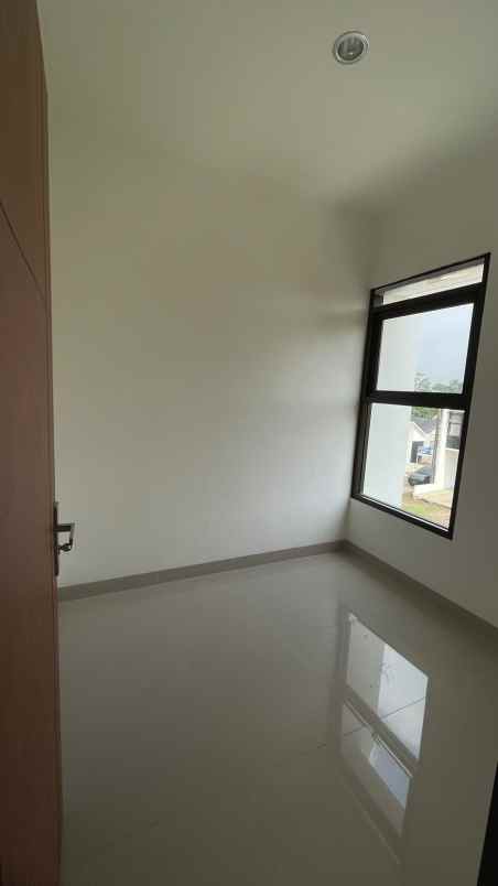 dijual rumah cilame dekat stasiun