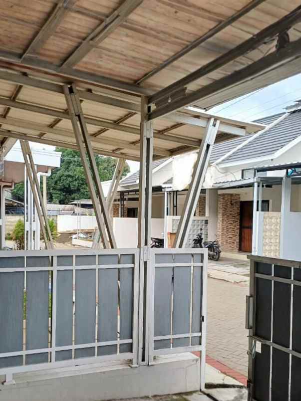 dijual rumah cilangka taoos depok