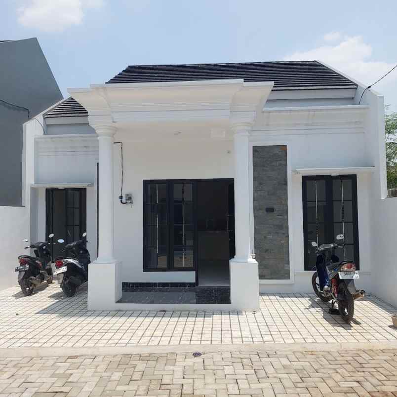 dijual rumah cilodong