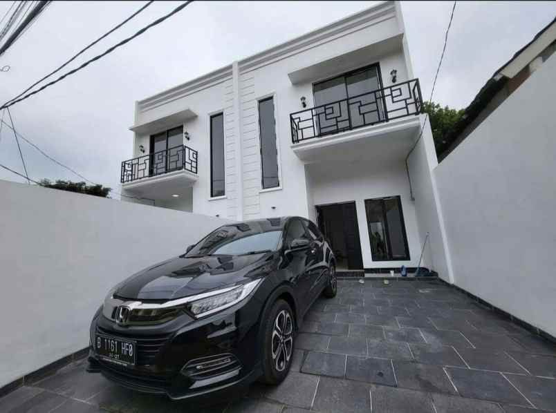 dijual rumah cipayung