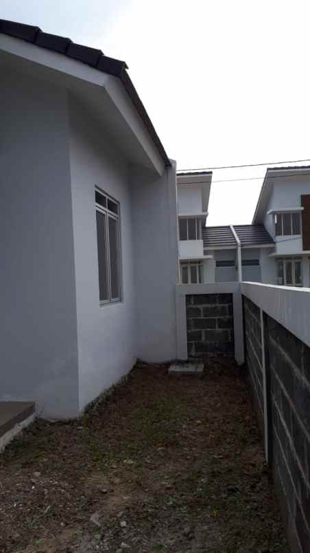 dijual rumah citra maja raja cluster