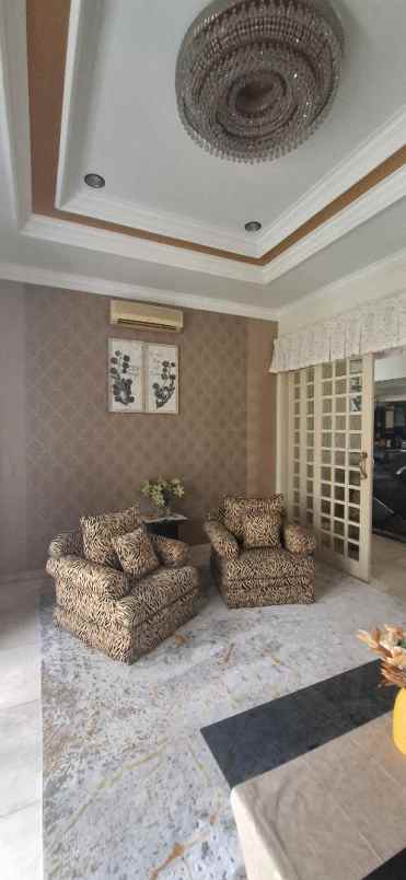 dijual rumah citragran cibubur