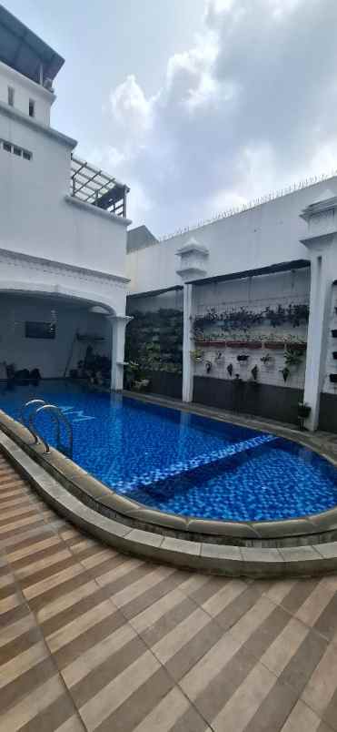 dijual rumah citragran cibubur