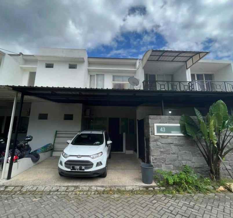 dijual rumah citraland