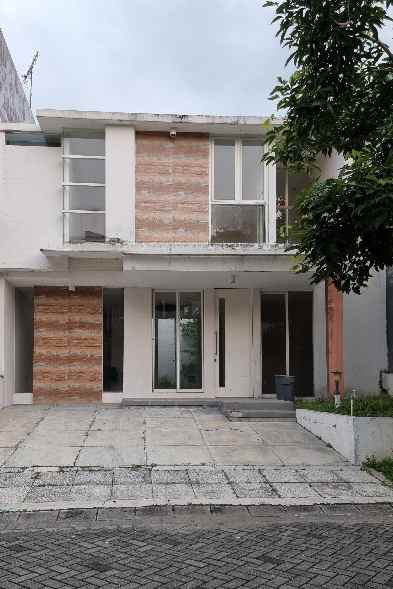 dijual rumah citraland greenwood