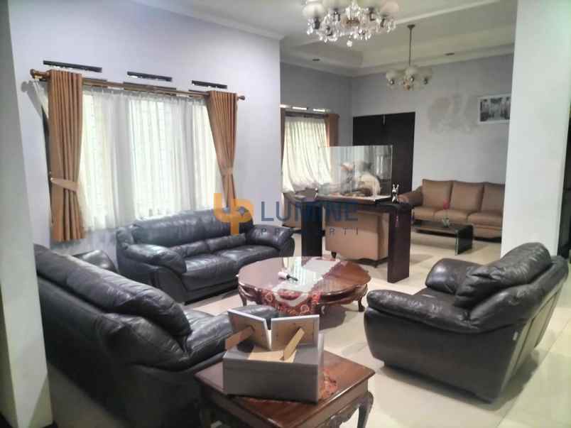 dijual rumah ciwaruga kabupaten bandung