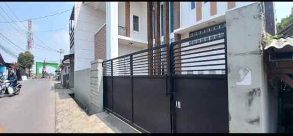 dijual rumah ciwaruga sariwangi