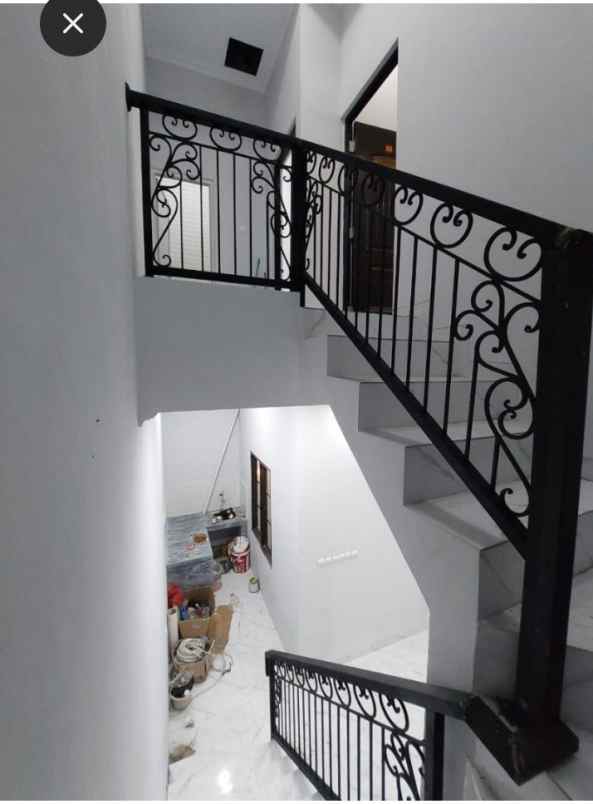 dijual rumah classic modern minimalis di beji depok