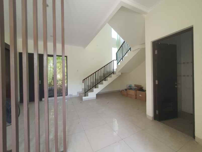 dijual rumah cluster arana kota harapan