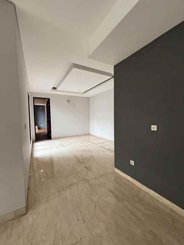 dijual rumah cluster emerald cove by