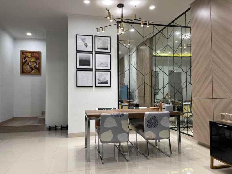 dijual rumah cluster eropa abbey sedayu