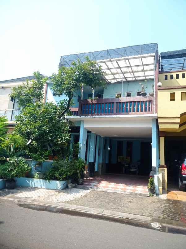 dijual rumah cluster florence kota