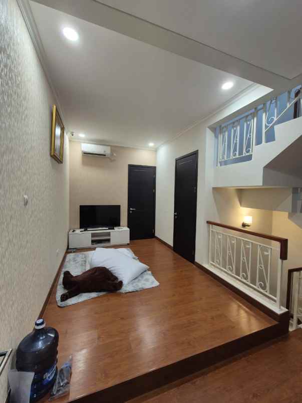 dijual rumah cluster la seine jgc