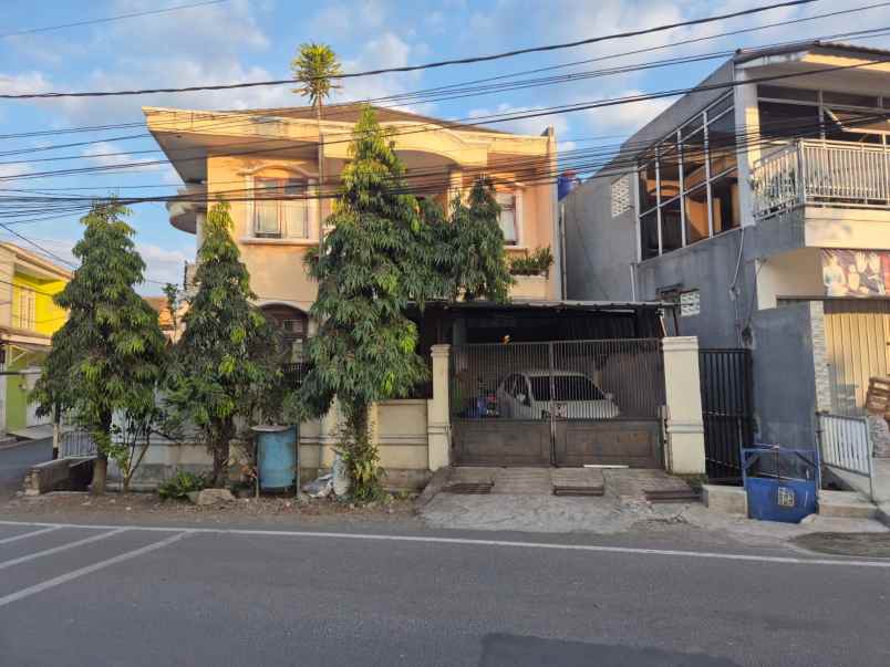 dijual rumah daerah margahayu raya buah batu