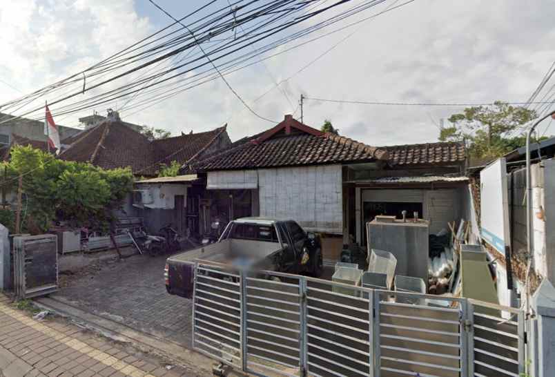 dijual rumah dauh puri klod kec