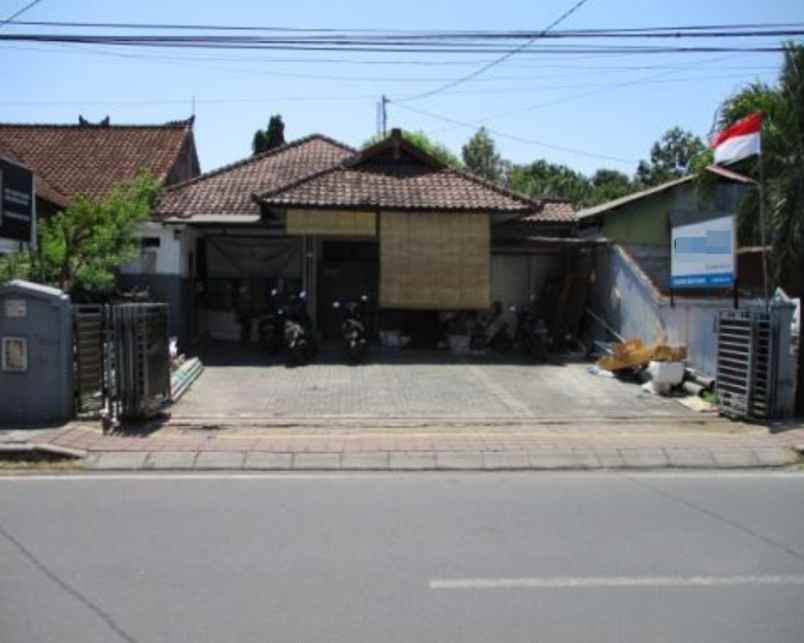 dijual rumah dauh puri klod kec