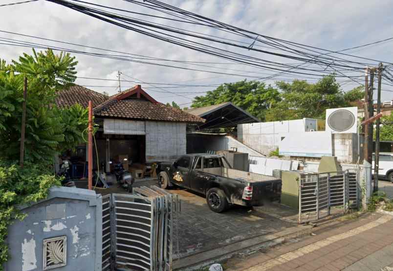 dijual rumah dauh puri klod kec